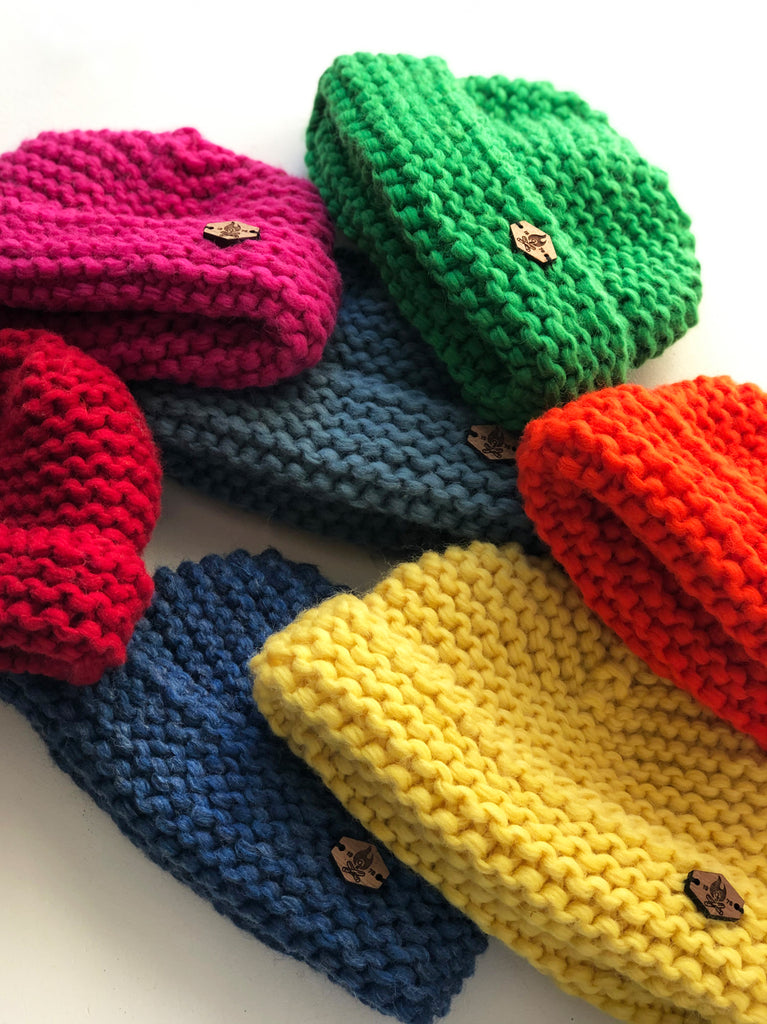 Acorn toque - Vivid colours